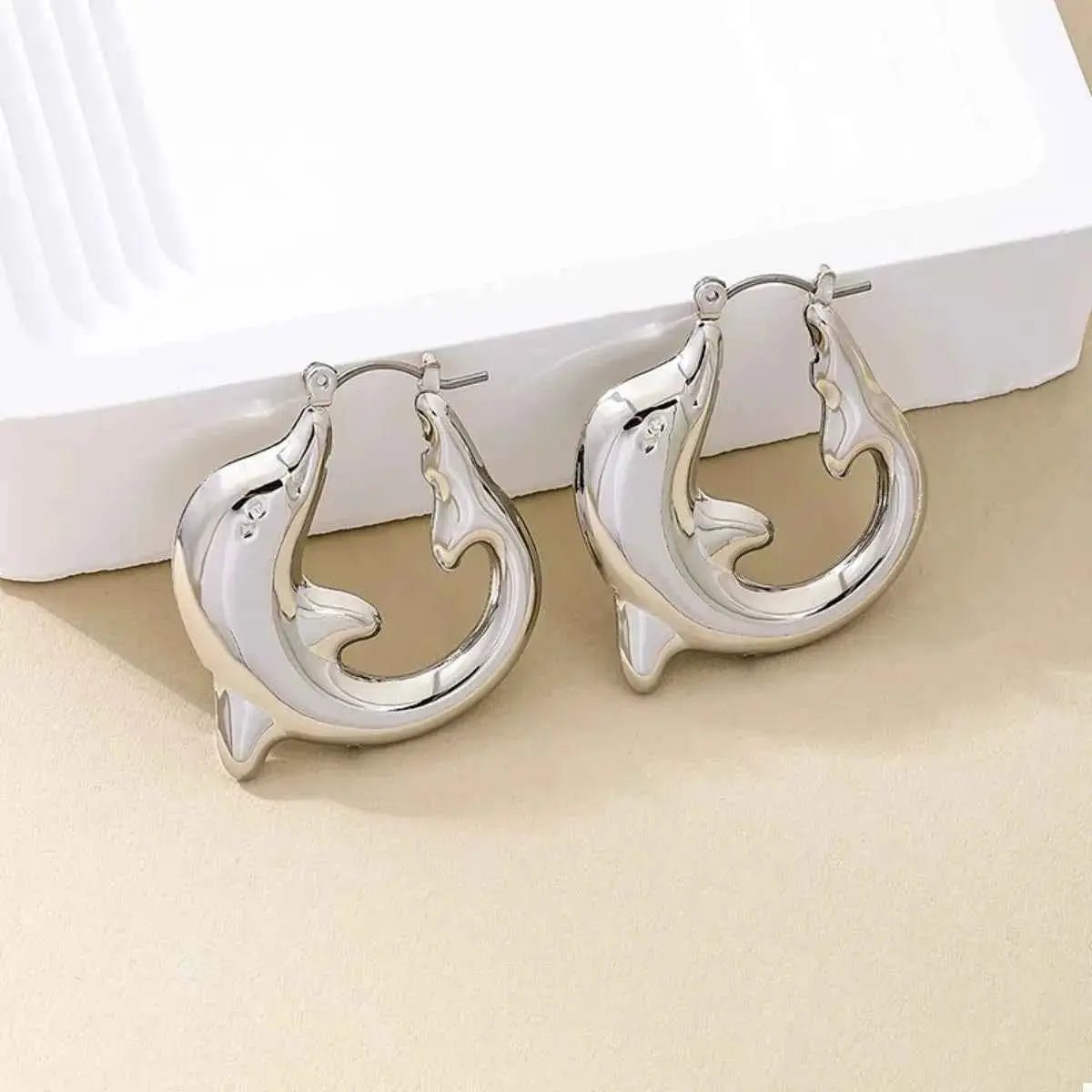 18K Gold - Plated Dolphin Hoop Earrings - SmileBen