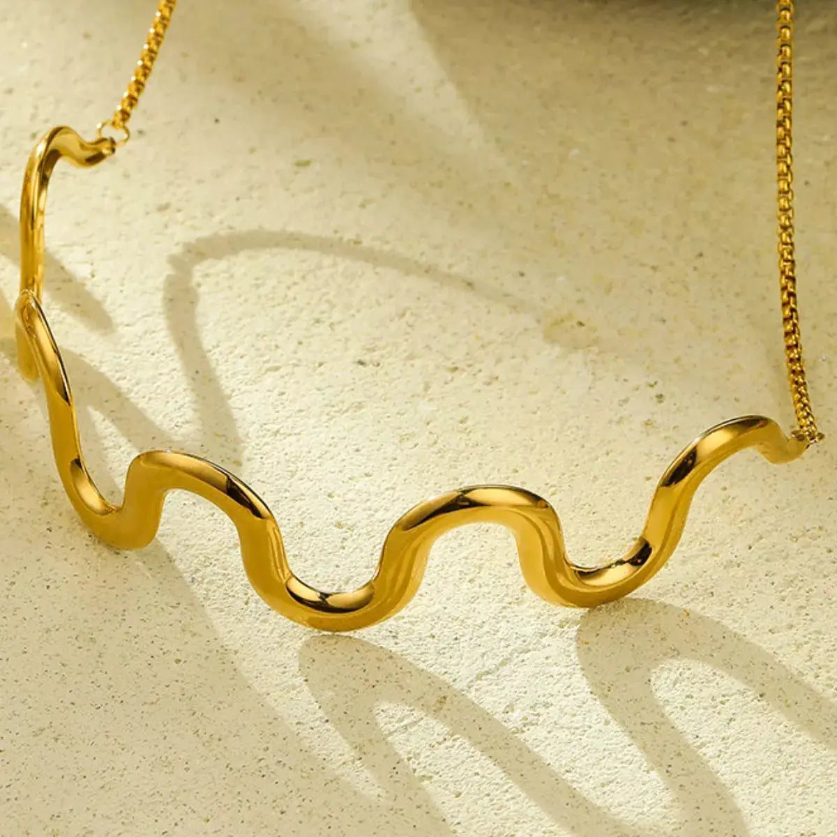18K Gold-Plated Wave Necklace - SmileBen