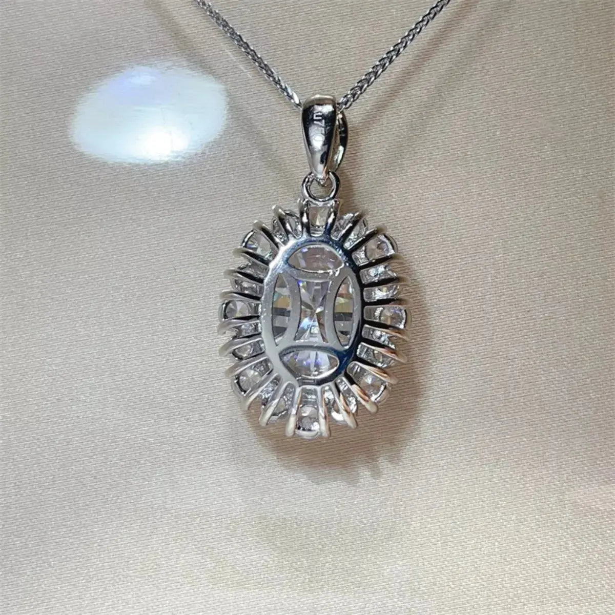8 Carat Moissanite 925 Sterling Silver Pendant Necklace - SmileBen