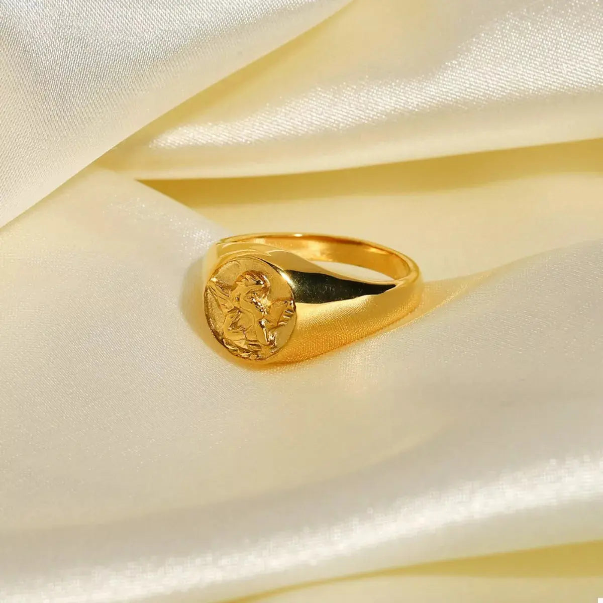 18K Gold-Plated Cupid Ring - SmileBen