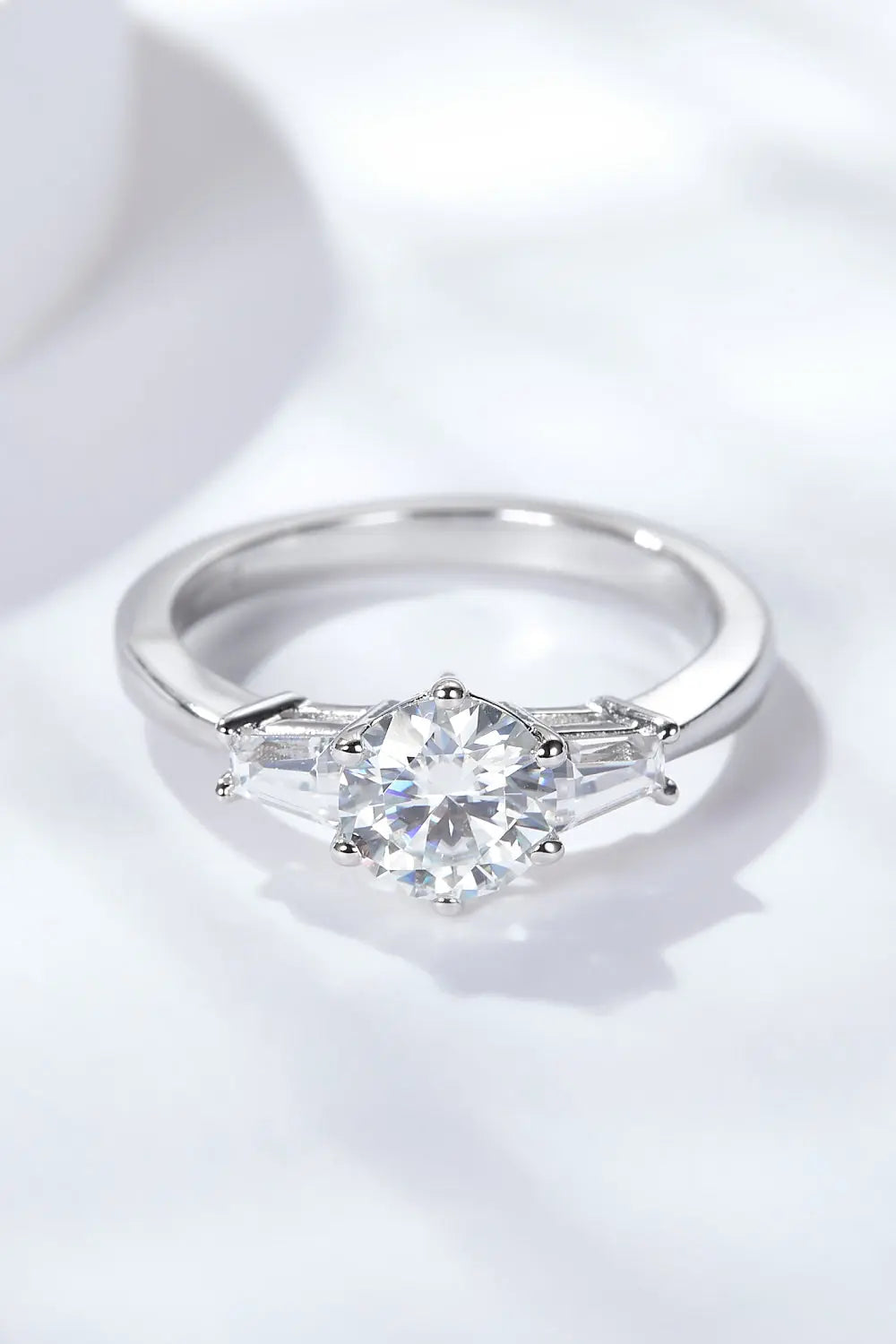 Loyal Love 1 Carat Moissanite Platinum-Plated Ring - SmileBen