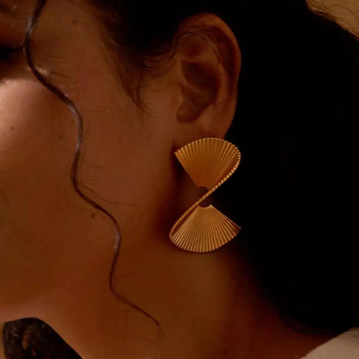 18K Gold-Plated Copper Fan-Shaped Earrings - SmileBen