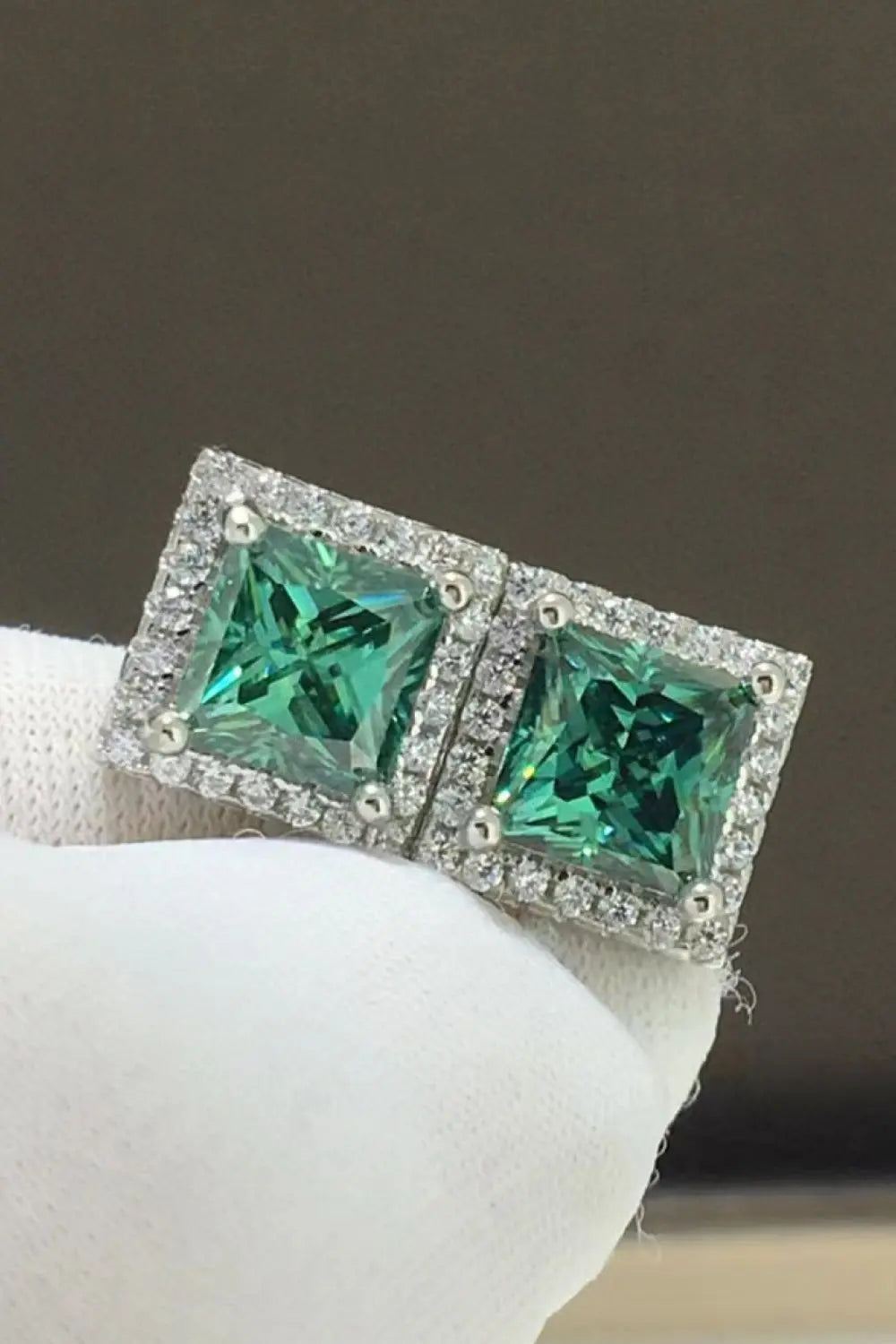 2 Carat Moissanite Square Stud Earrings - SmileBen