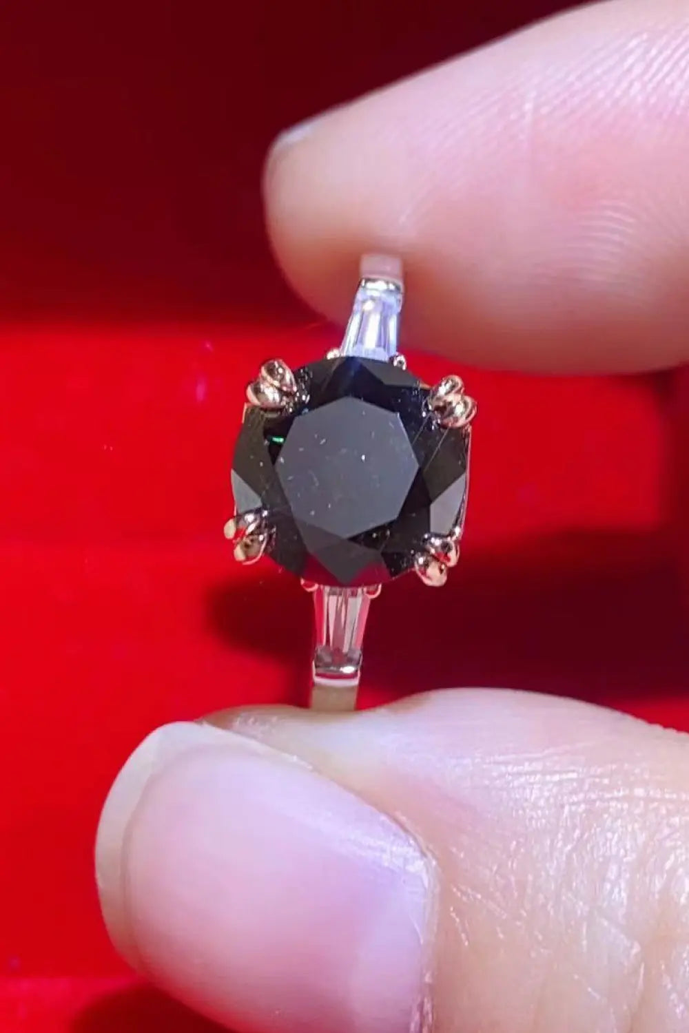 2 Carat Black Moissanite Platinum-Plated Ring - SmileBen