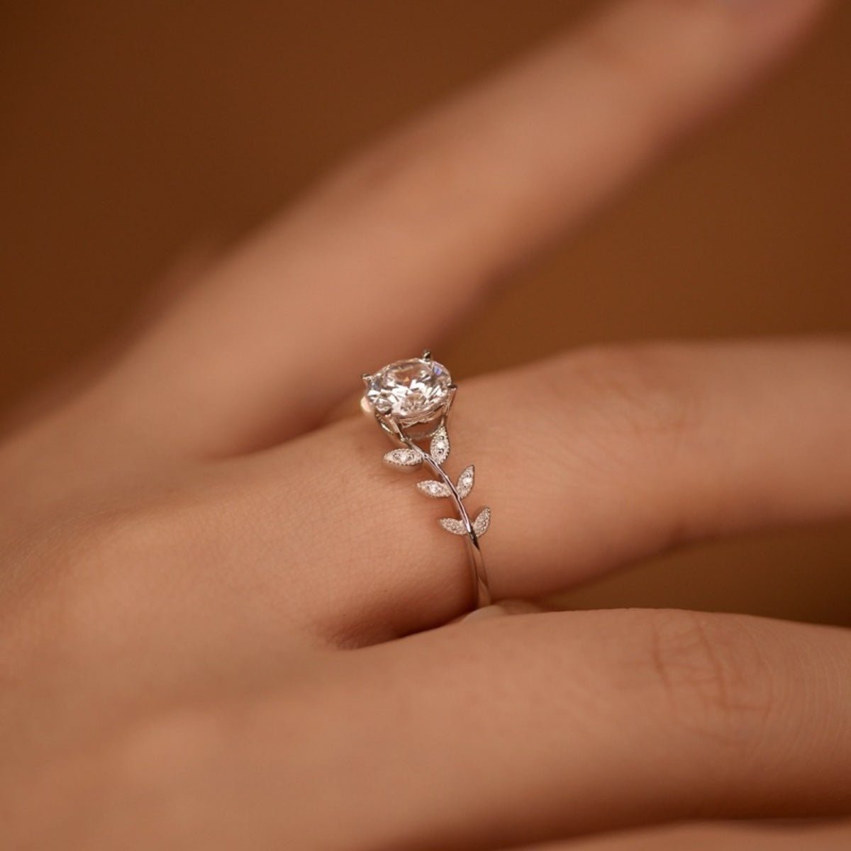 1 Carat Moissanite Leaf Ring In 925 Sterling Silver - SmileBen