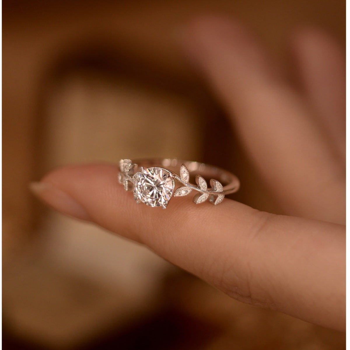 1 Carat Moissanite Leaf Ring In 925 Sterling Silver - SmileBen