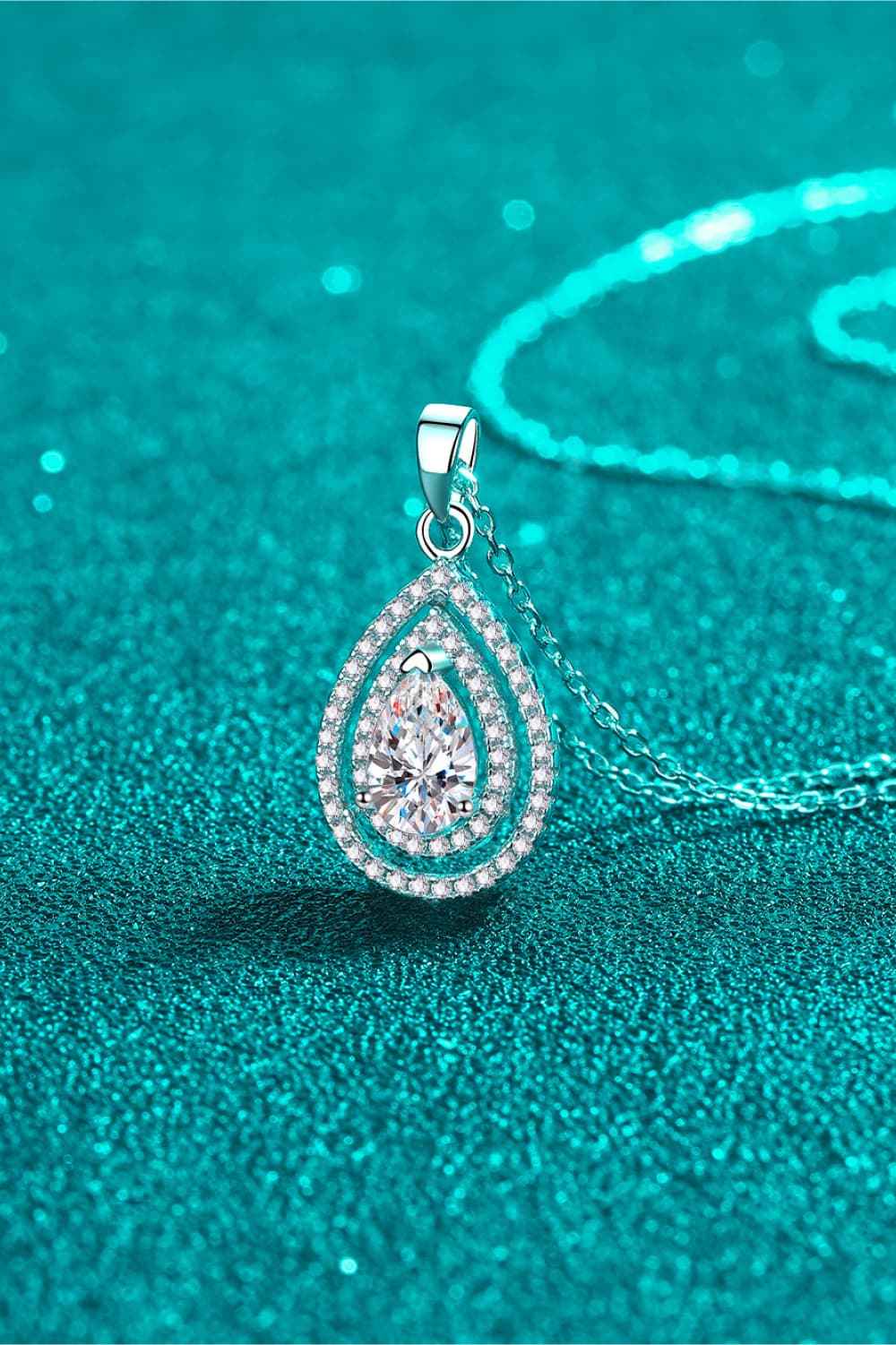 1 Carat Moissanite Teardrop Pendant Necklace - SmileBen