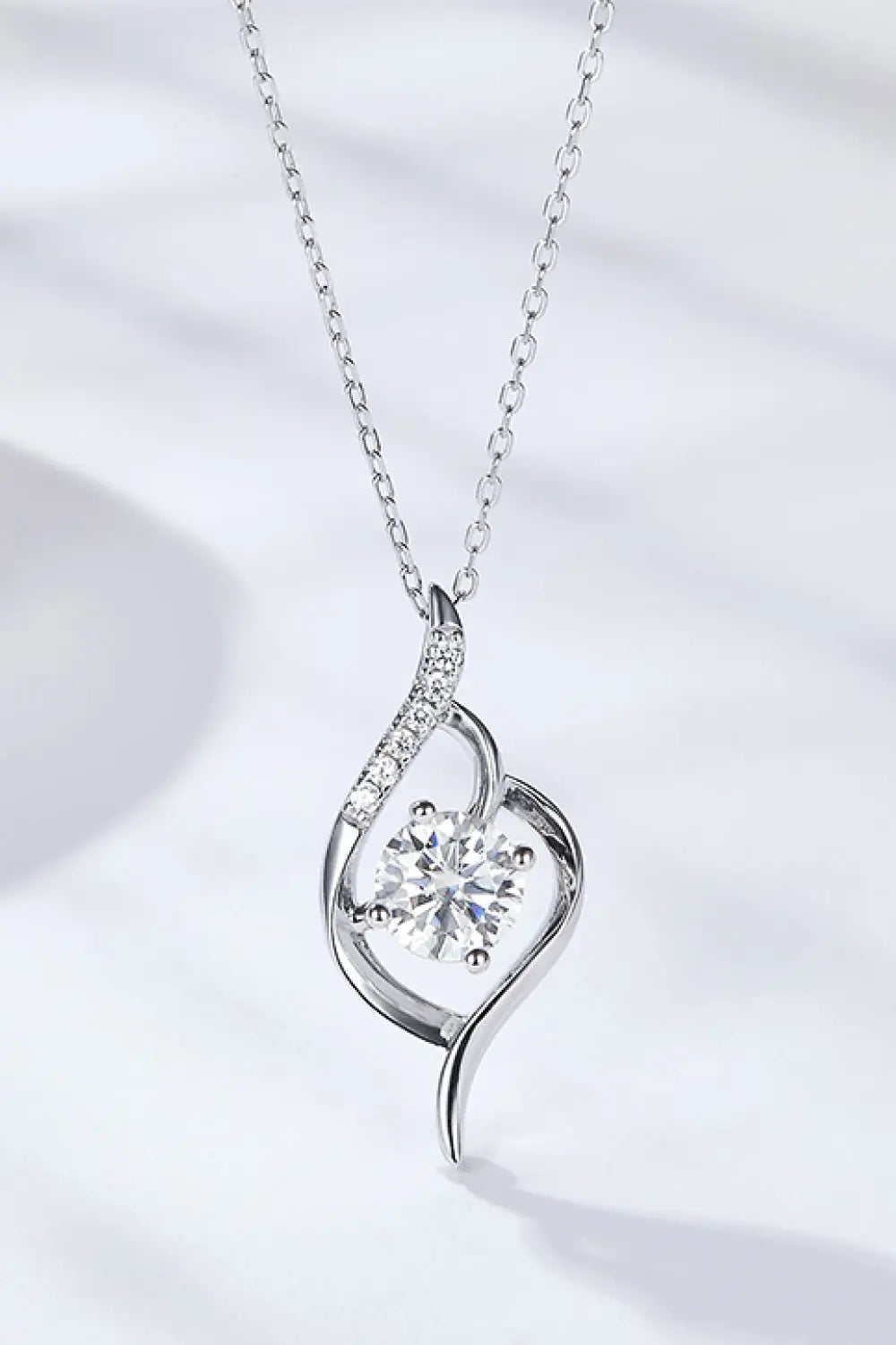Platinum-Plated 1 Carat Moissanite Pendant Necklace - SmileBen