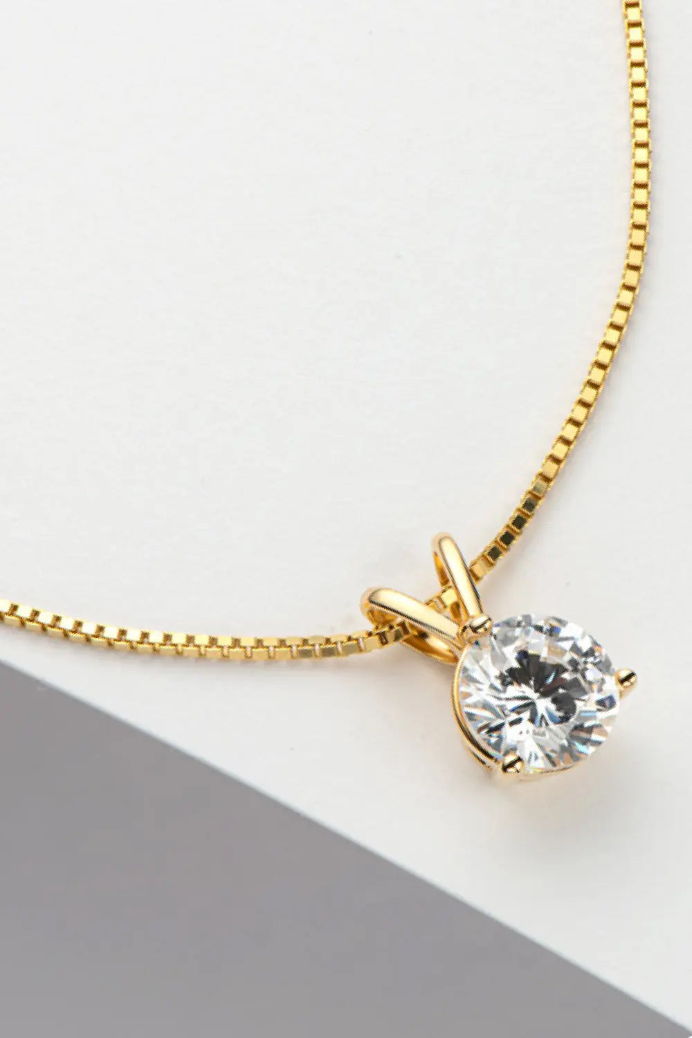 Adored Show Off 1 Carat Moissanite Pendant Necklace - SmileBen