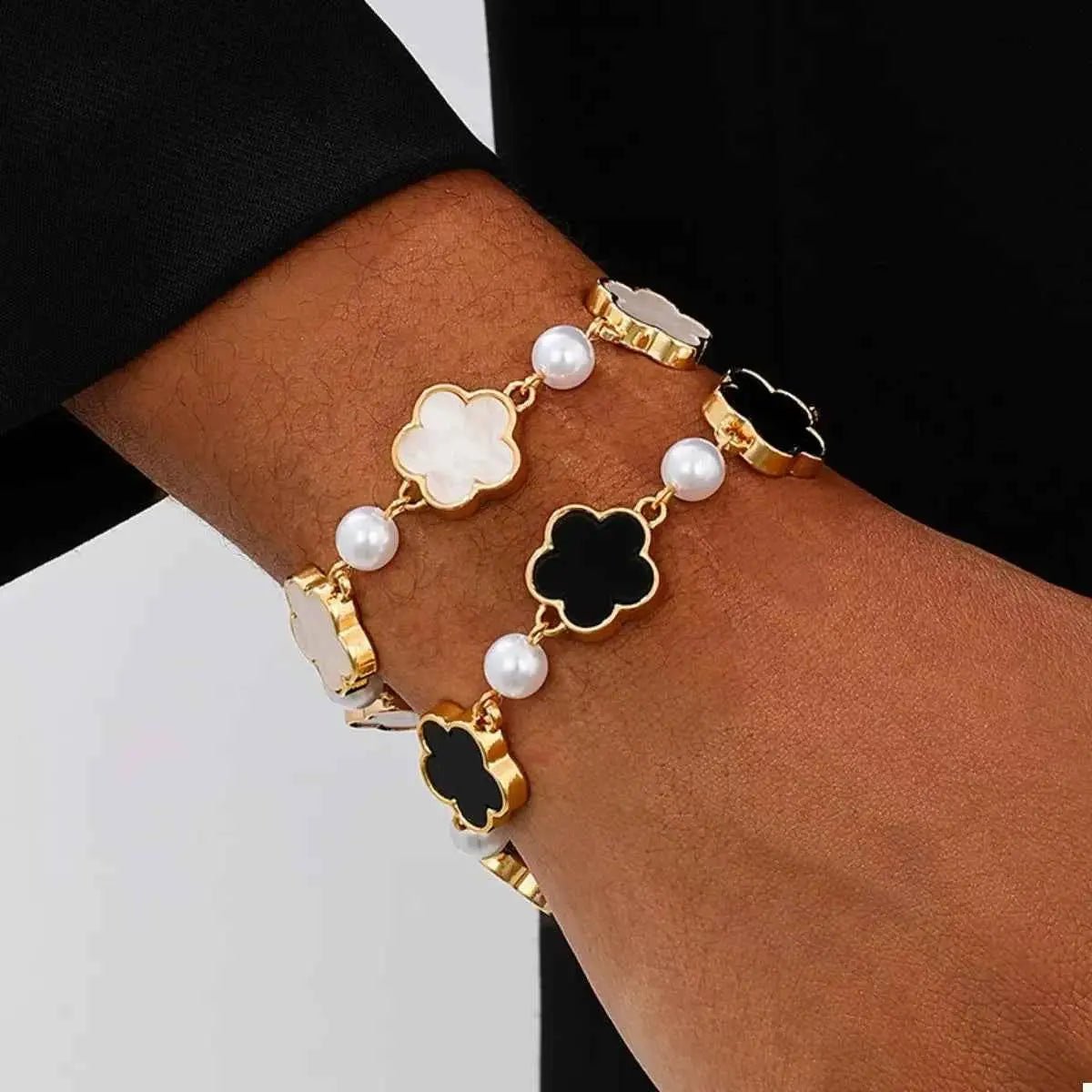 18k Gold - Plated Alloy Flower Bracelet - SmileBen