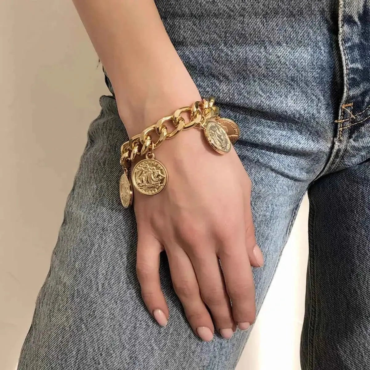 18K Gold - Plated Coin Charm Bracelet - SmileBen