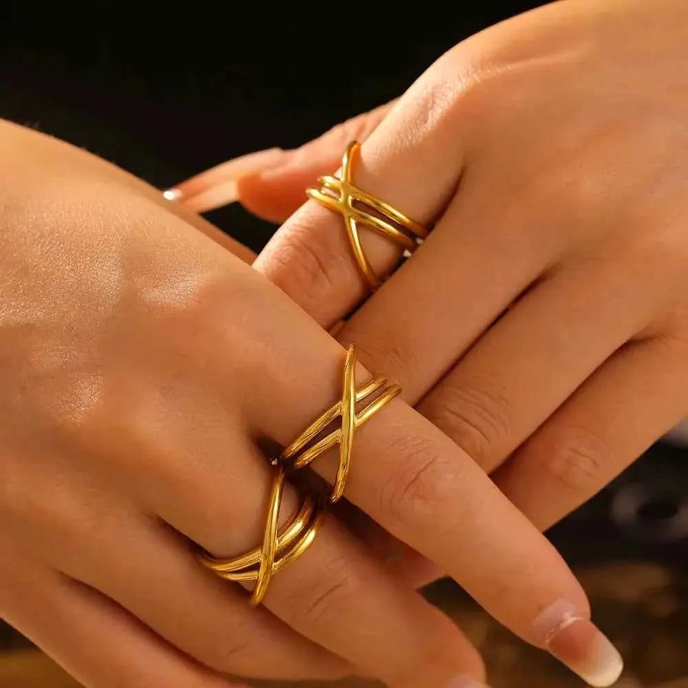 18K Gold - Plated Crisscross Ring - SmileBen