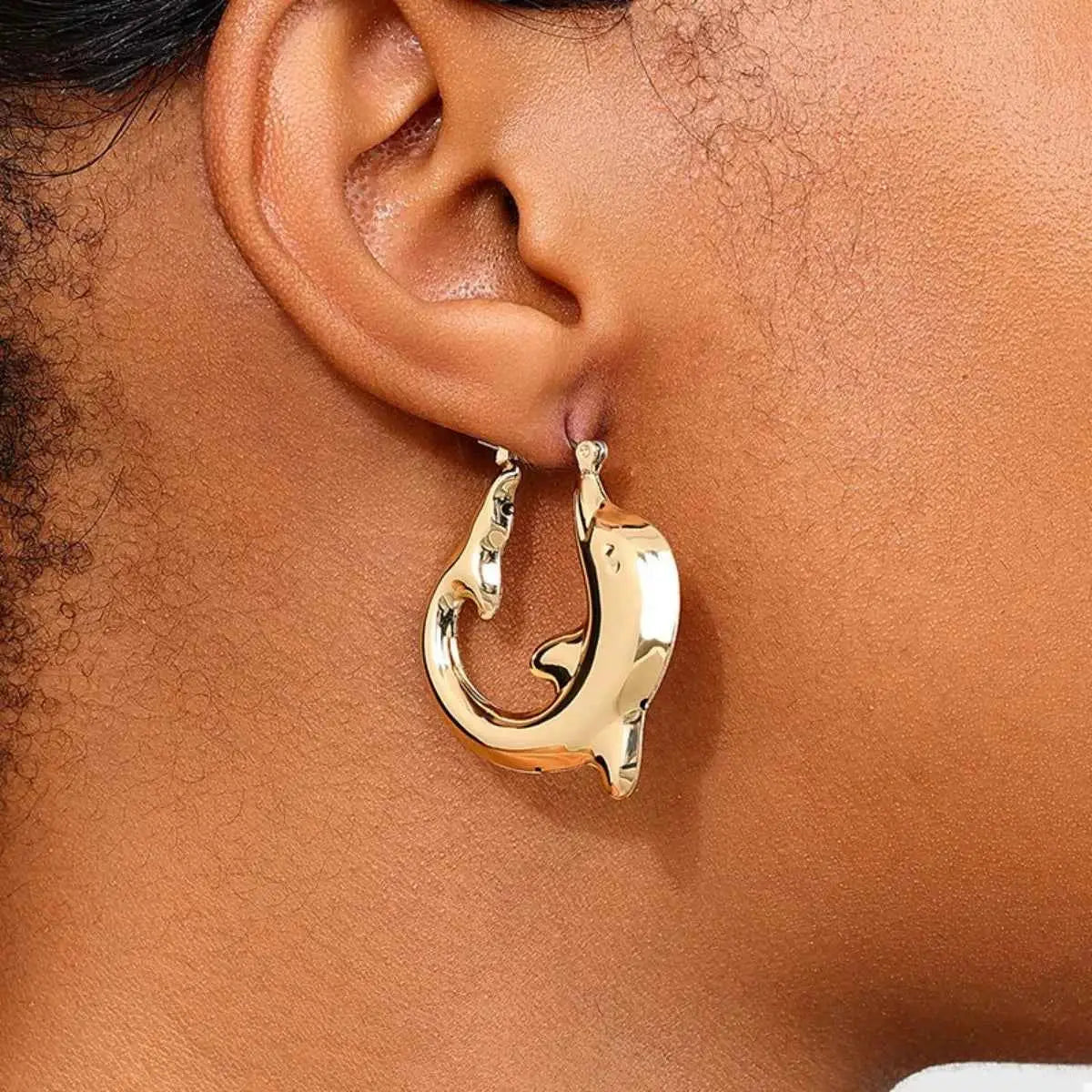 18K Gold - Plated Dolphin Hoop Earrings - SmileBen