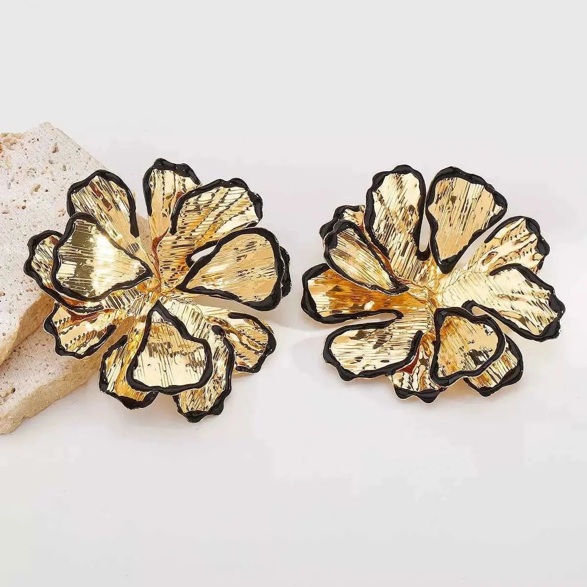 18K Gold - Plated Flower Stud Earrings - SmileBen