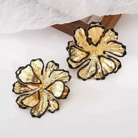 18K Gold - Plated Flower Stud Earrings - SmileBen