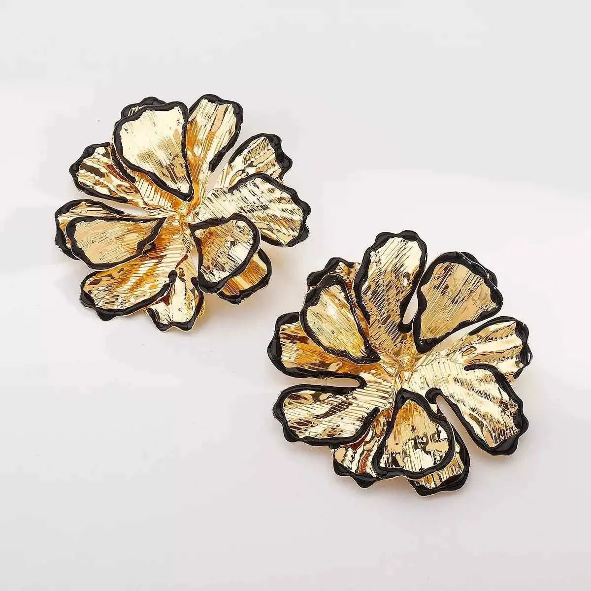 18K Gold - Plated Flower Stud Earrings - SmileBen