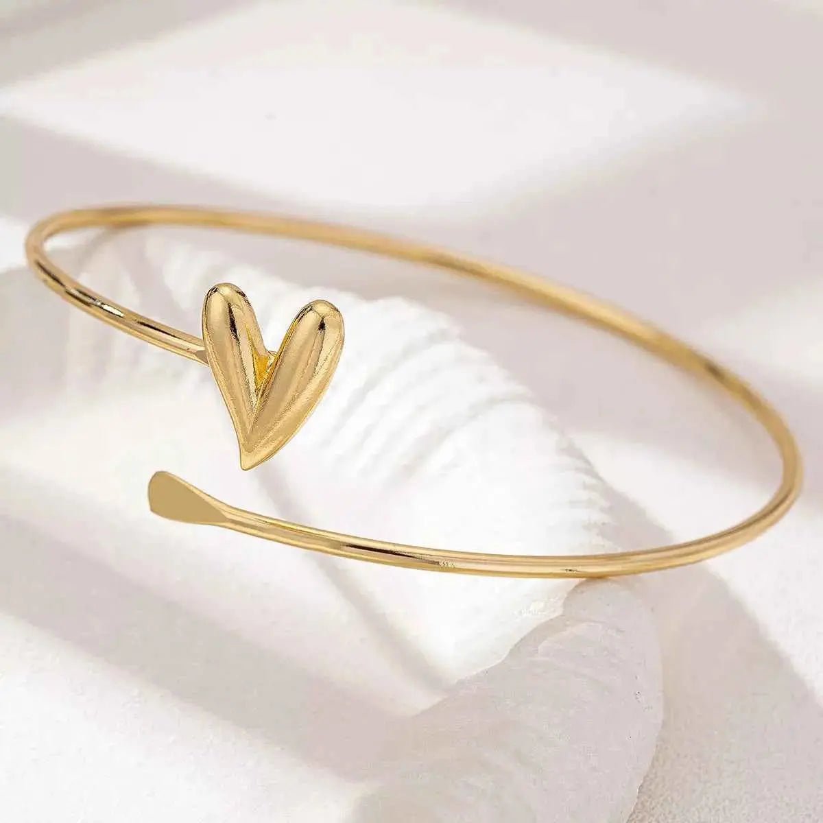 18K Gold - Plated Heart Adjustable Open Bracelet - SmileBen