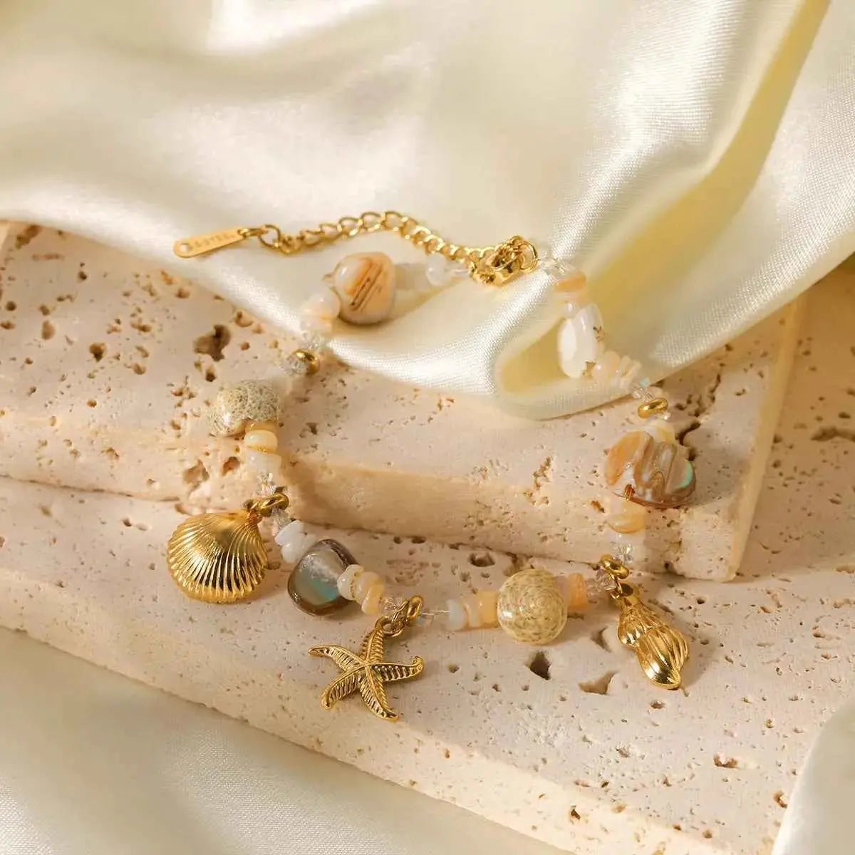 18K Gold - Plated Shell Charm Bracelet - SmileBen