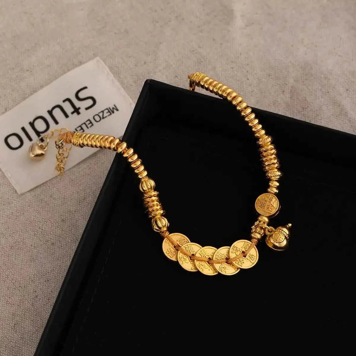 18K Gold - Plated Zinc Alloy Coin Bracelet - SmileBen
