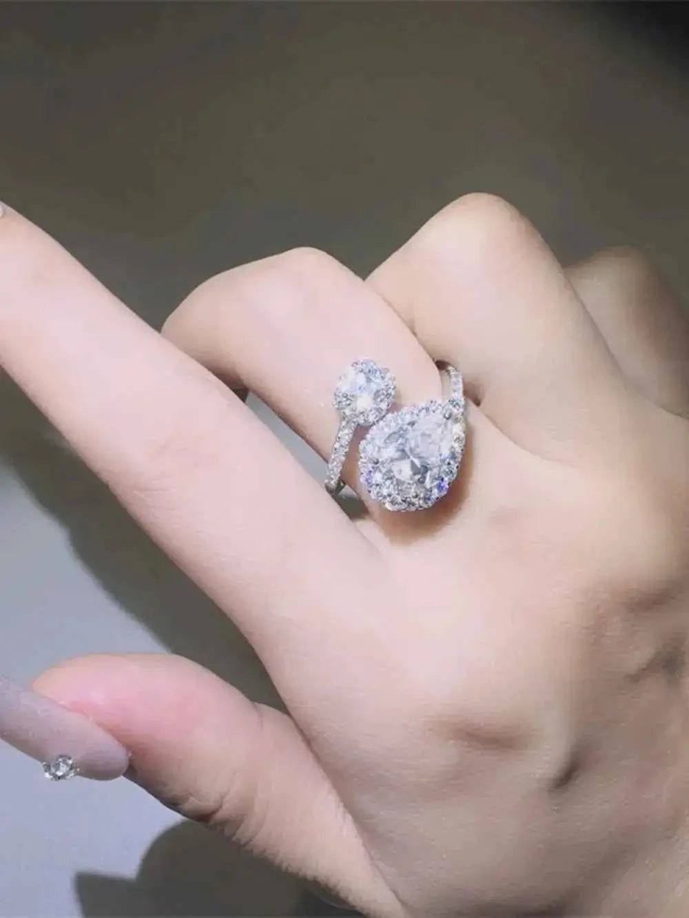 2 Carat Moissanite 925 Sterling Silver Bypass Ring - SmileBen