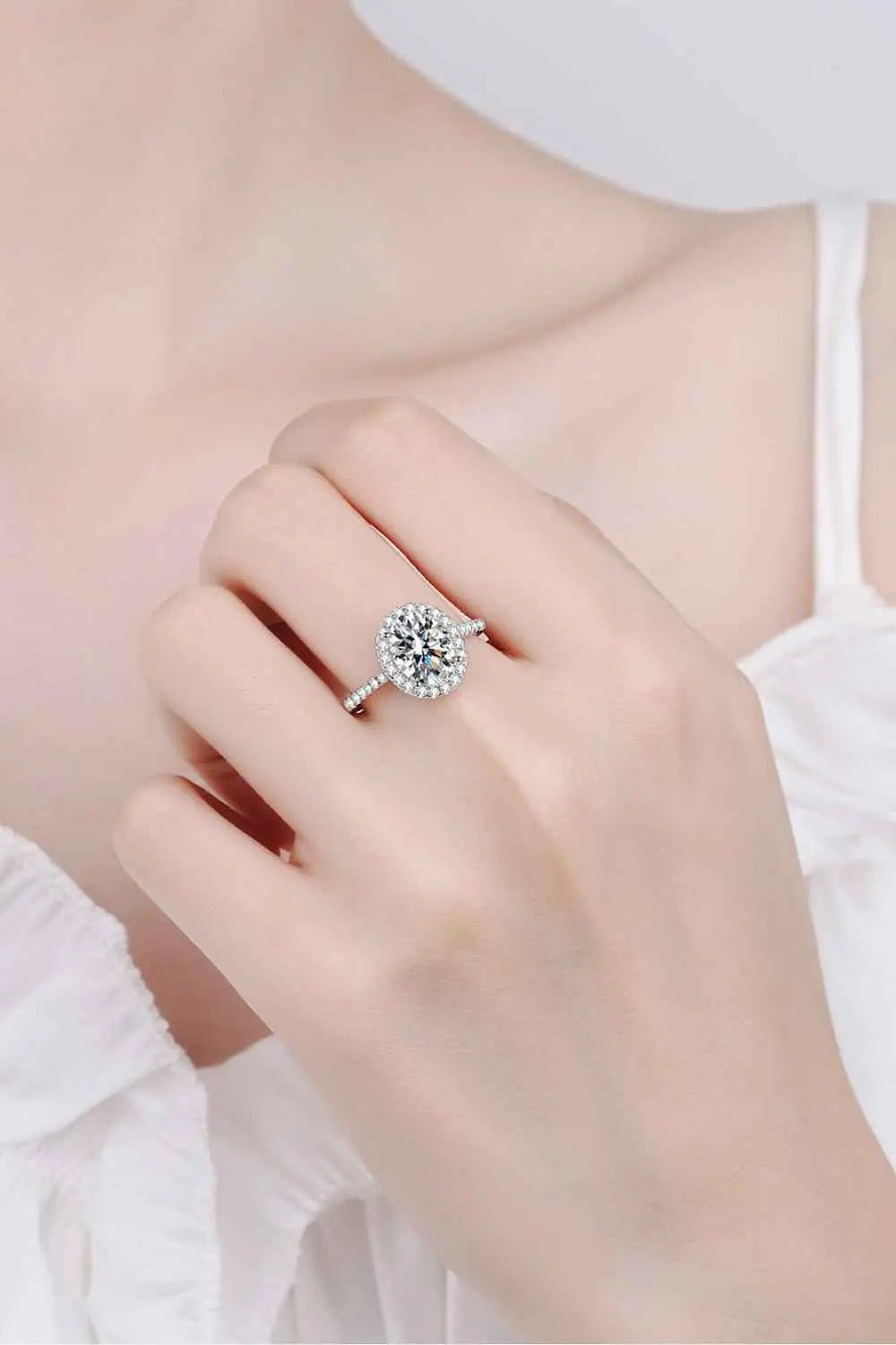 2 Carat Moissanite 925 Sterling Silver Halo Ring - SmileBen
