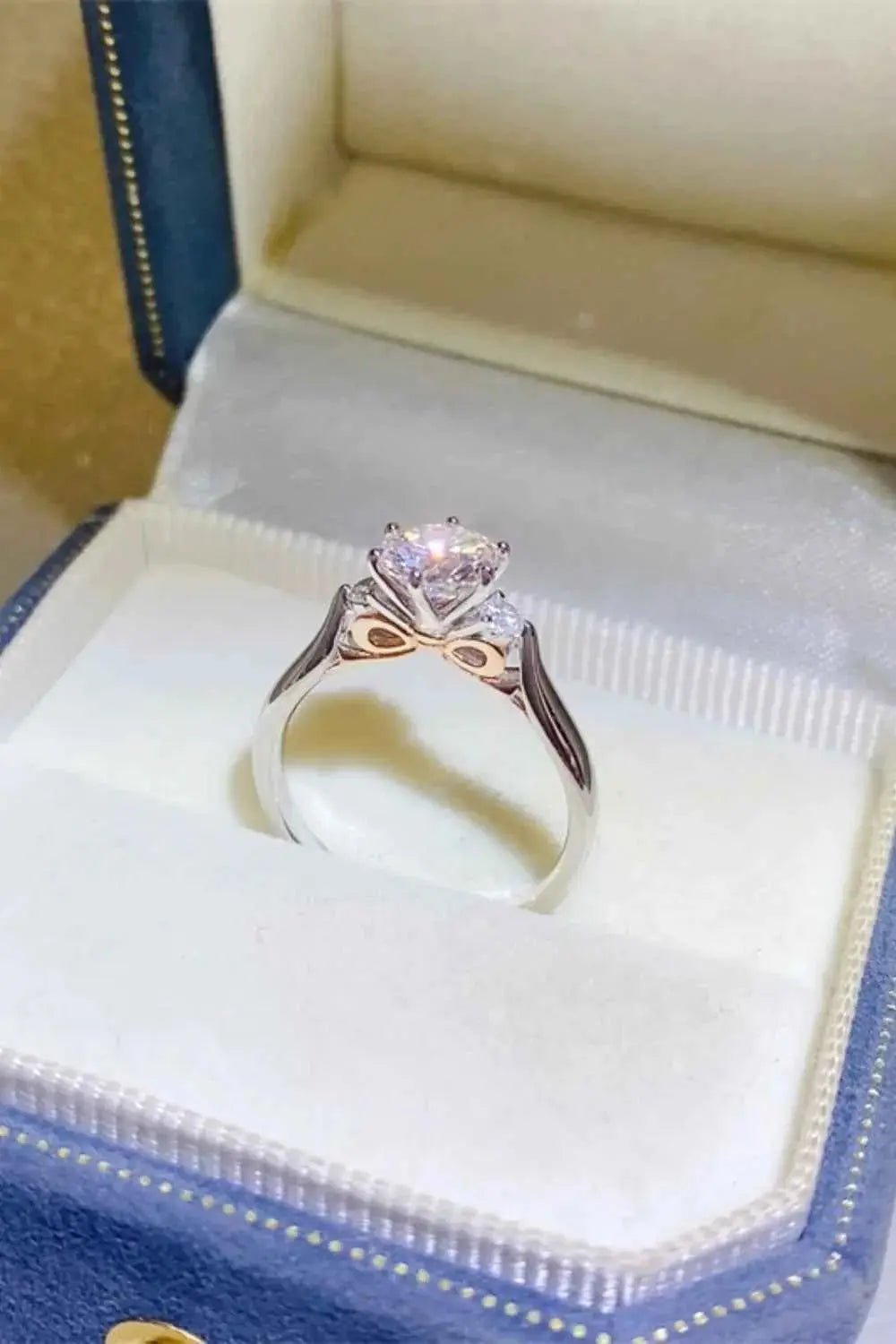 2 Carat Moissanite 925 Sterling Silver Ring - SmileBen