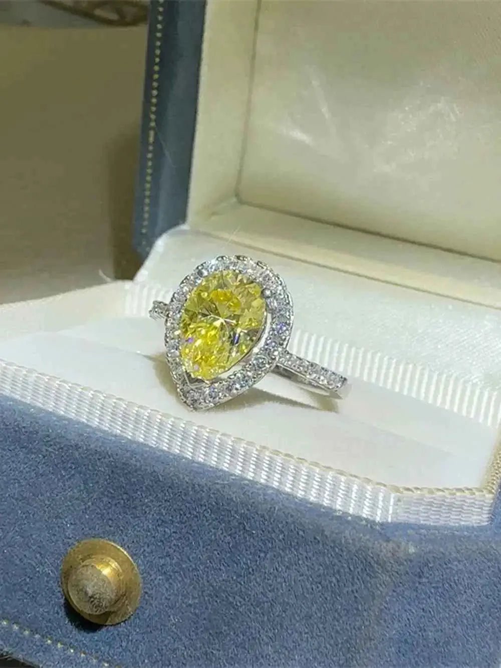 2 Carat Moissanite 925 Sterling Silver Teardrop Shape Ring - SmileBen