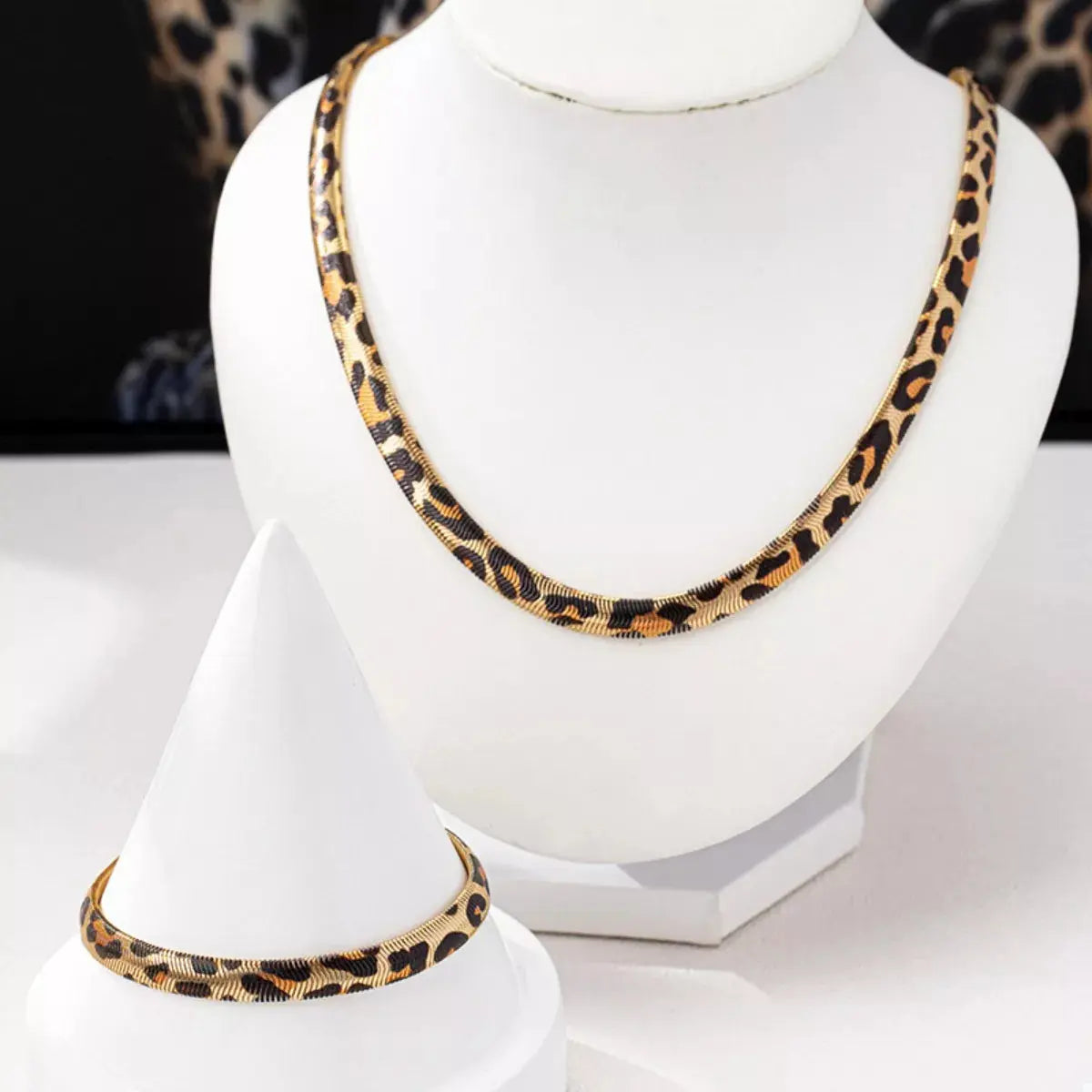 Chunky Leopard Necklace and Bracelet Jewelry Set - SmileBen