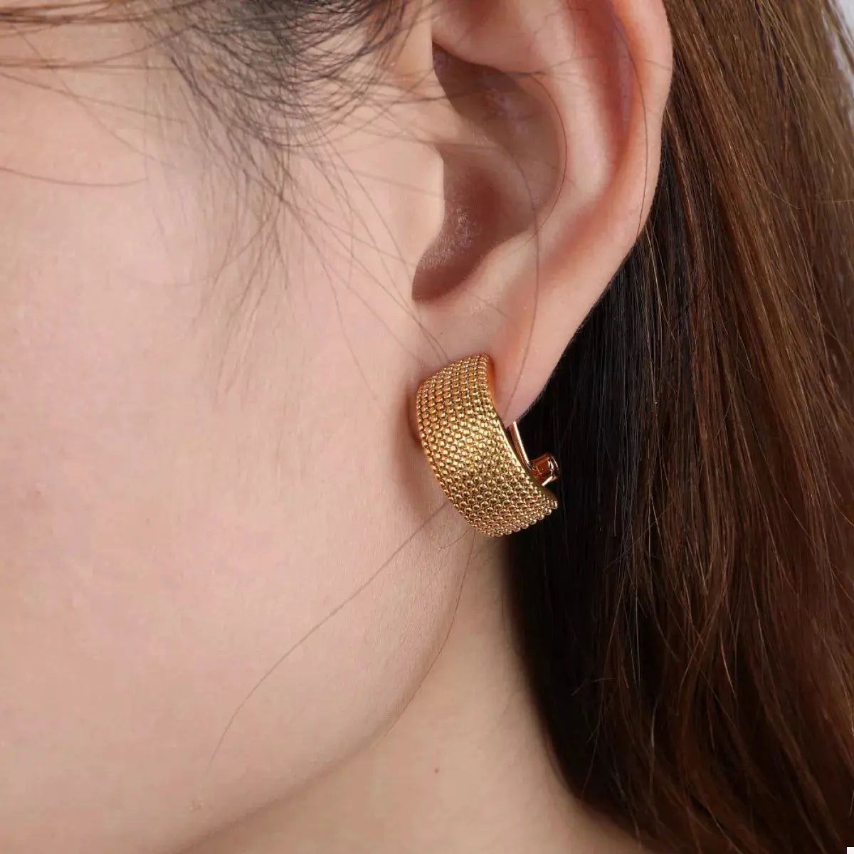 18K Gold-Plated Textured Wide Band Hoop Earrings - SmileBen