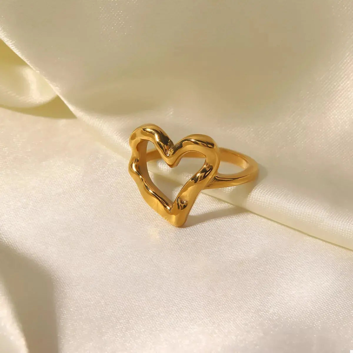 18K Gold-Plated Heart Ring - SmileBen
