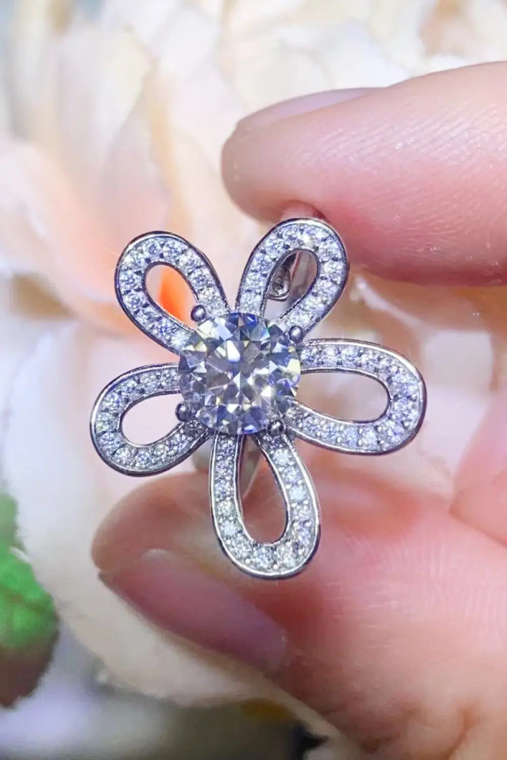 1 Carat Moissanite Flower-Shape Open Ring - SmileBen