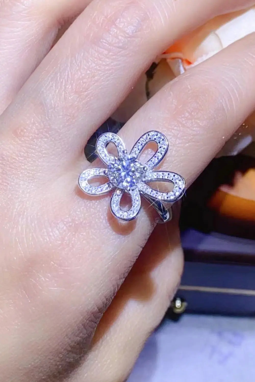 1 Carat Moissanite Flower-Shape Open Ring - SmileBen