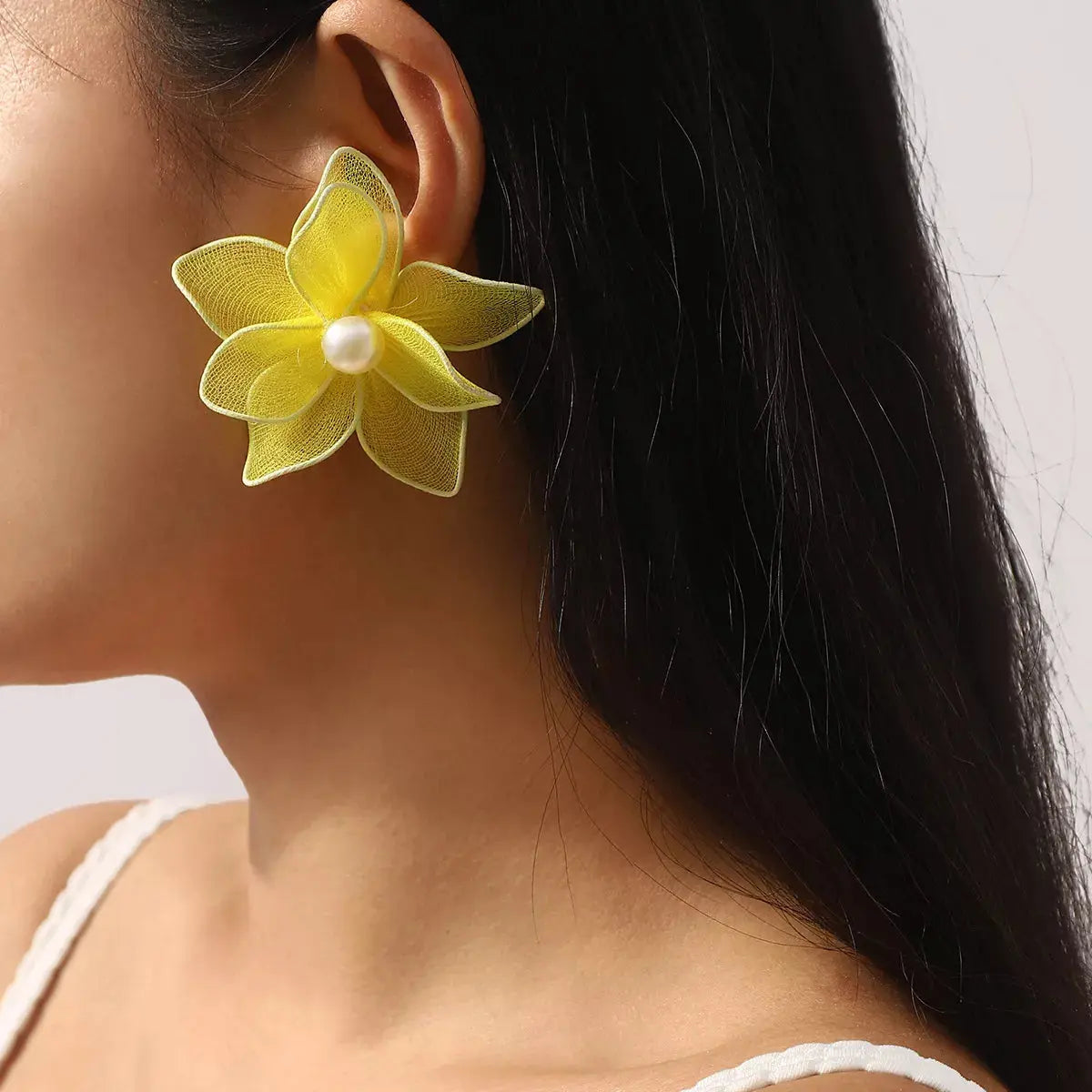 Flower Pearl Stud Earrings - SmileBen