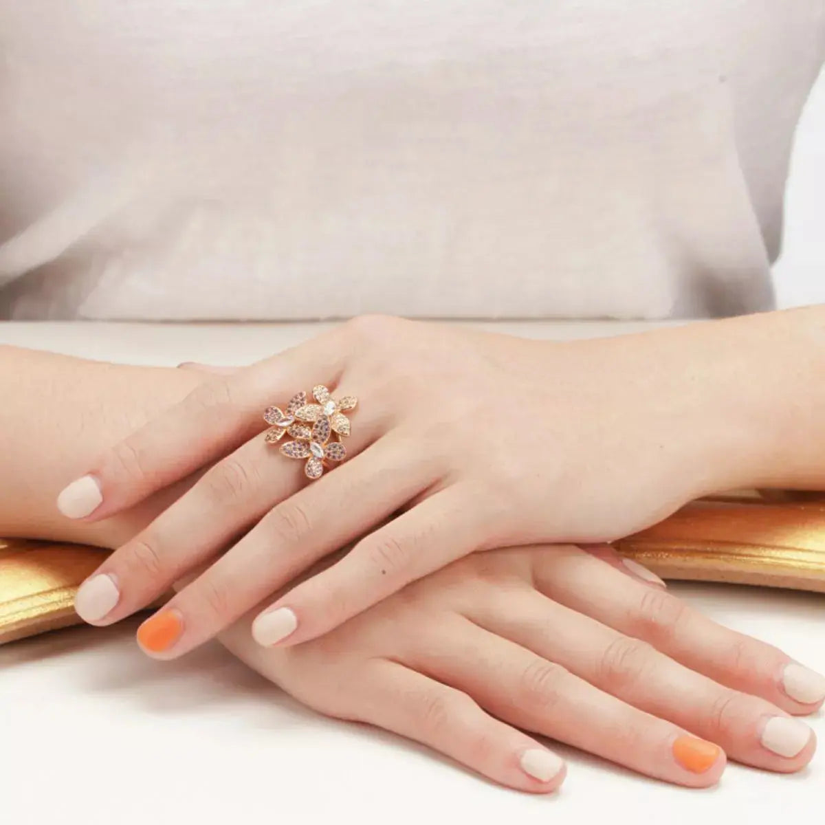 18K Gold-Plated Copper Rhinestone Zircon Flower Ring - SmileBen