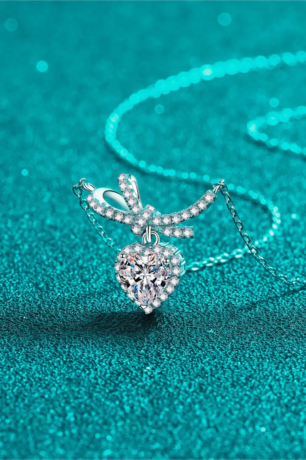 1 Carat Moissanite Heart Pendant Necklace - SmileBen