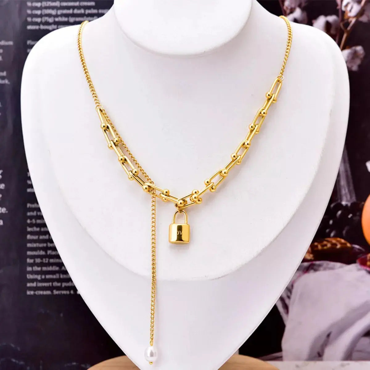 18K Gold-Plated Lock Pendant Necklace - SmileBen