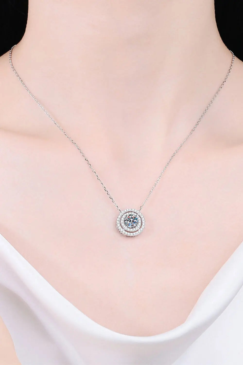 Moissanite Round Pendant Rhodium-Plated Necklace - SmileBen