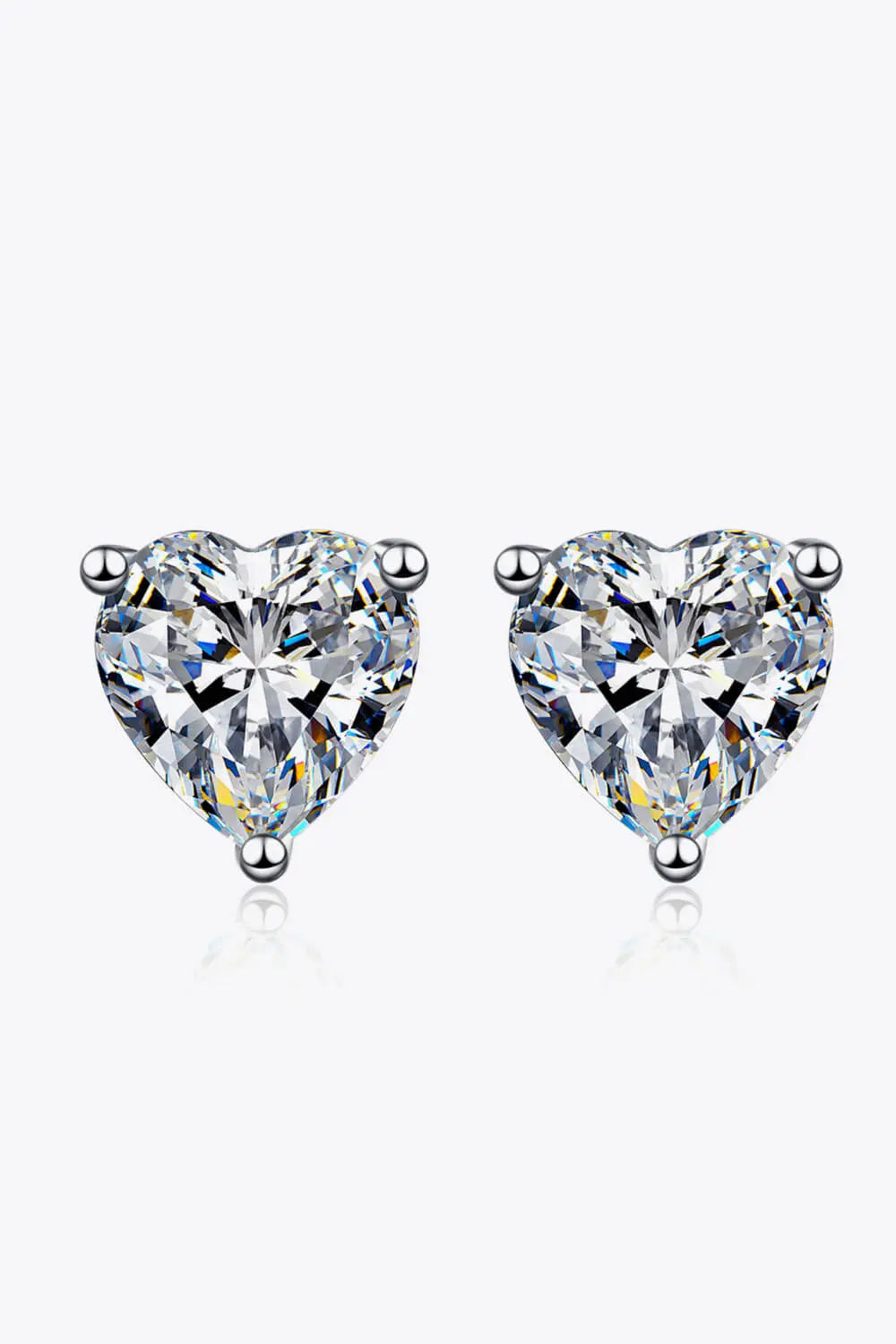 2 Carat Moissanite Heart-Shaped Stud Earrings - SmileBen