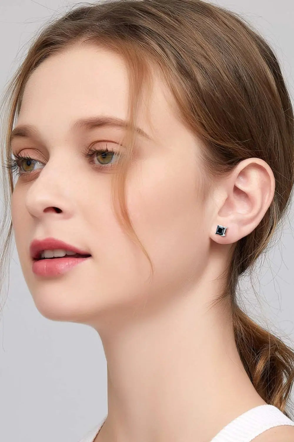 925 Sterling Silver Square Moissanite Stud Earrings - SmileBen