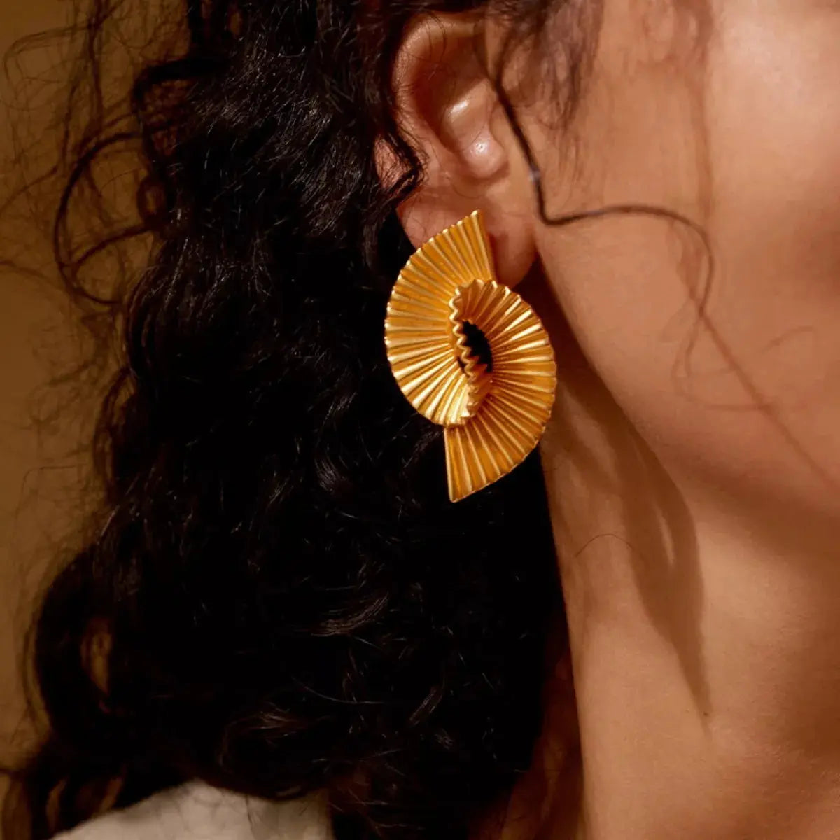 18K Gold-Plated Copper Geometric Spiral Earrings - SmileBen