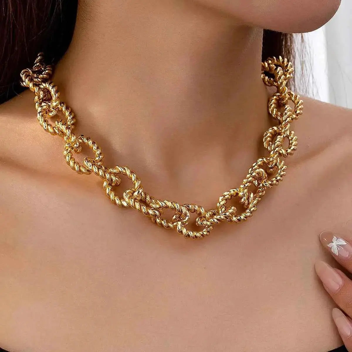 18K Gold-Plated Alloy Twisted Necklace - SmileBen