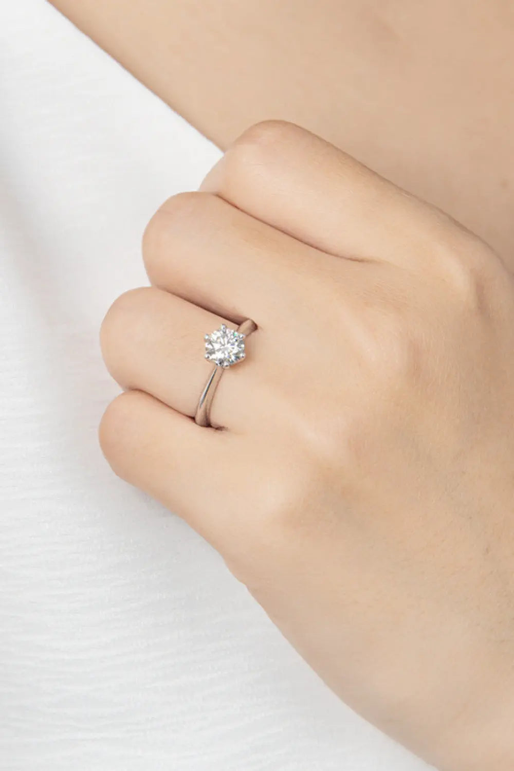 Wonderful Life 1 Carat Moissanite Platinum-Plated Ring - SmileBen
