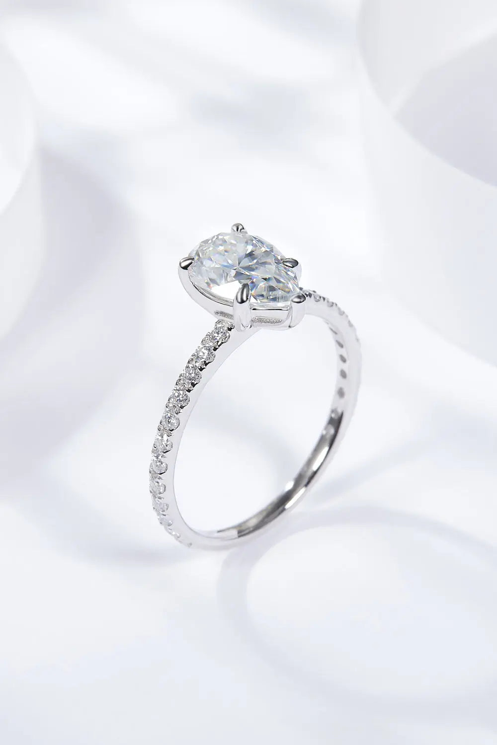 1.8 Carat Moissanite Side Stone Ring - SmileBen