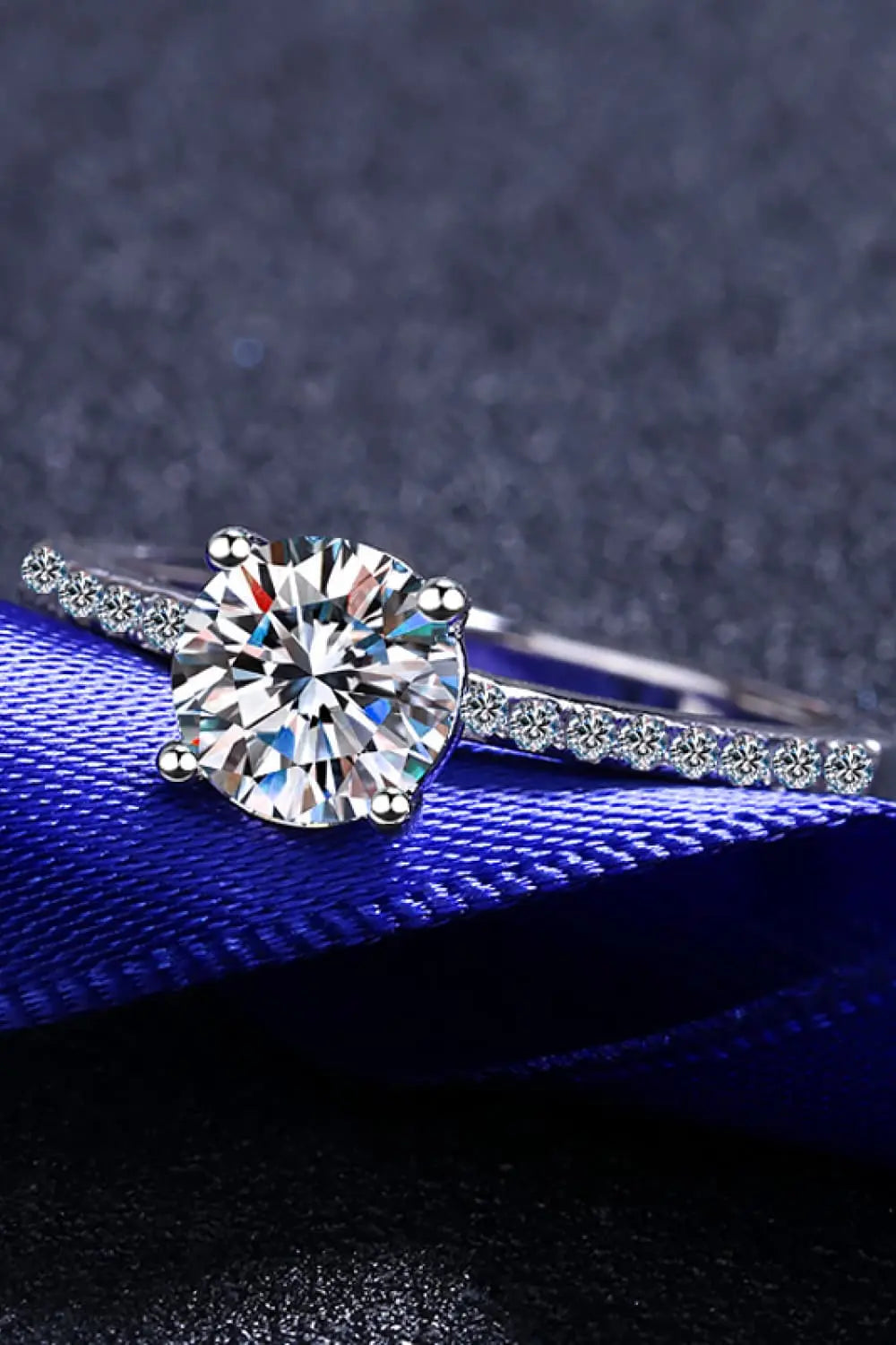 1 Carat Moissanite Rhodium-Plated Side Stone Ring - SmileBen