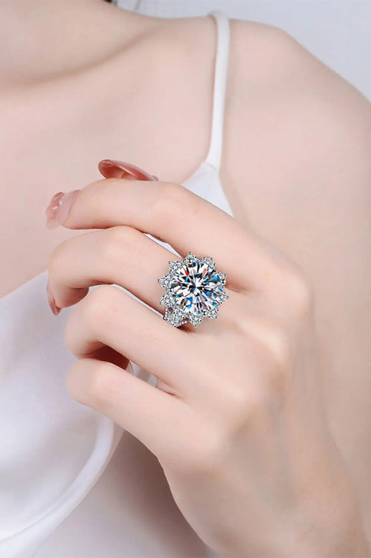 10 Carat Moissanite Flower-Shaped Ring - SmileBen