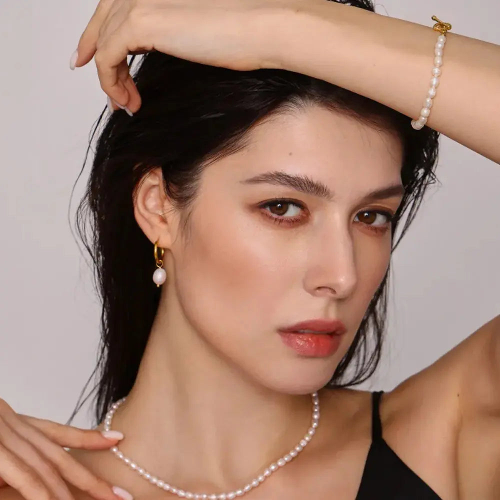 Pearl Necklace, Bracelet and Earrings 4-Piece Jewelry Set - SmileBen