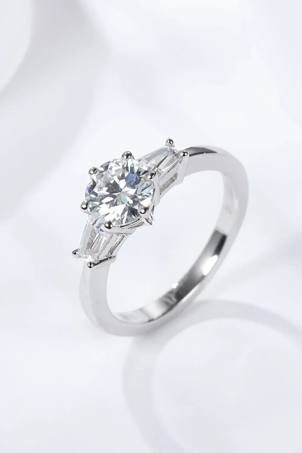 Loyal Love 1 Carat Moissanite Platinum-Plated Ring - SmileBen