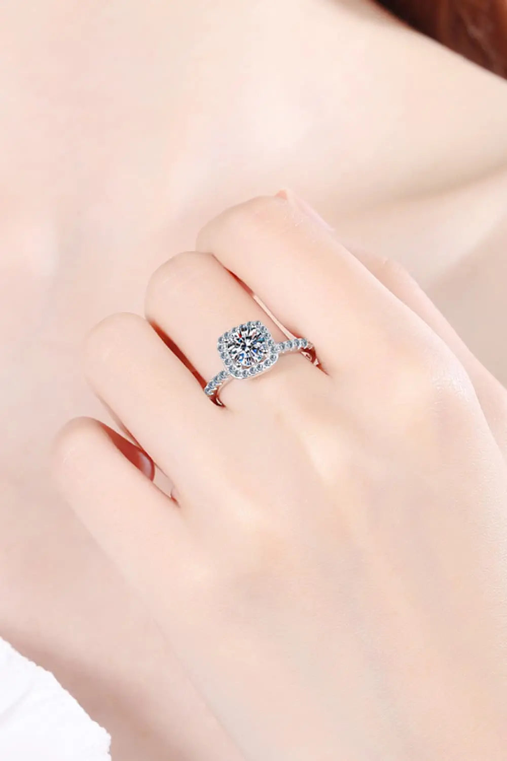 2 Carat Moissanite Square Halo Ring - SmileBen