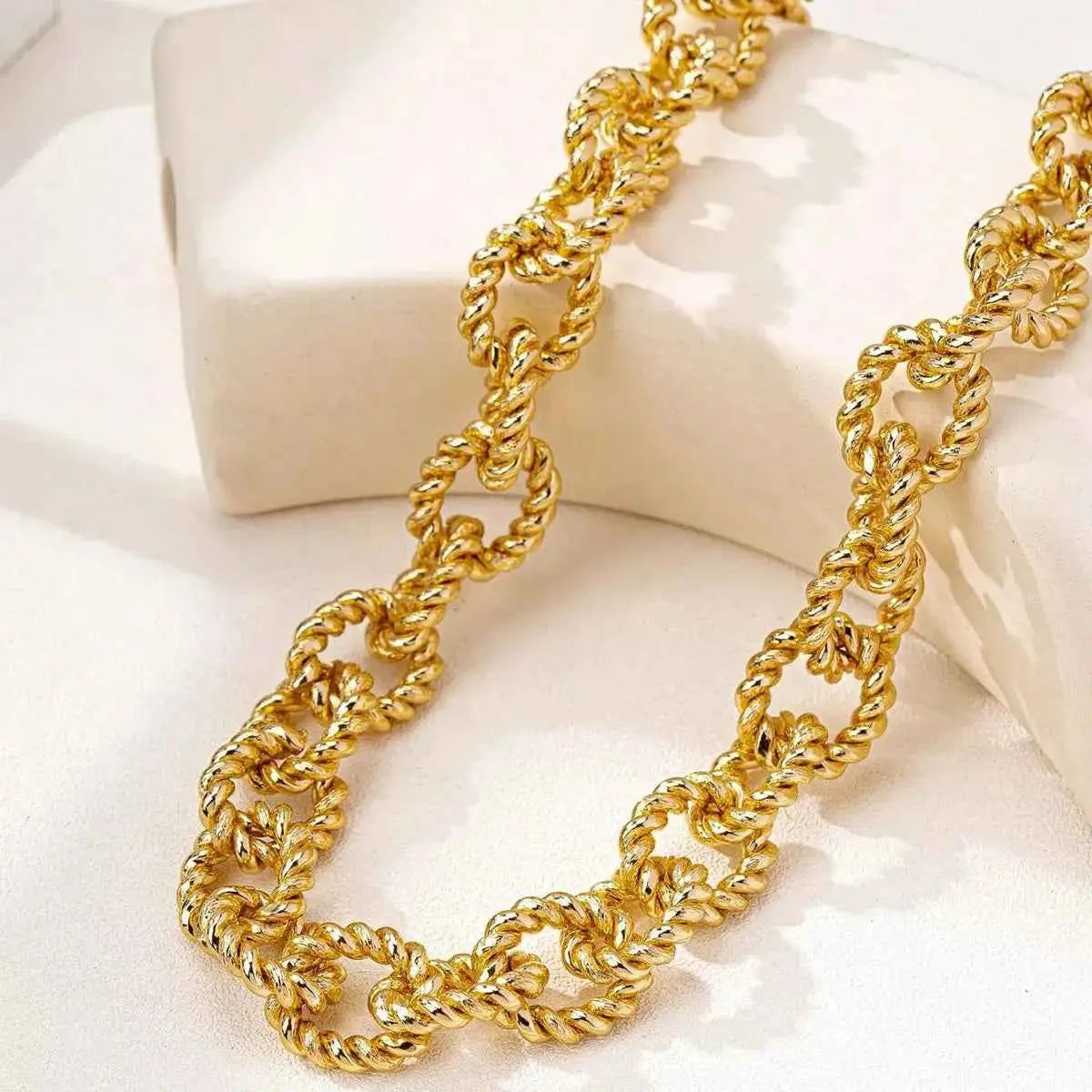 18K Gold-Plated Alloy Twisted Necklace - SmileBen