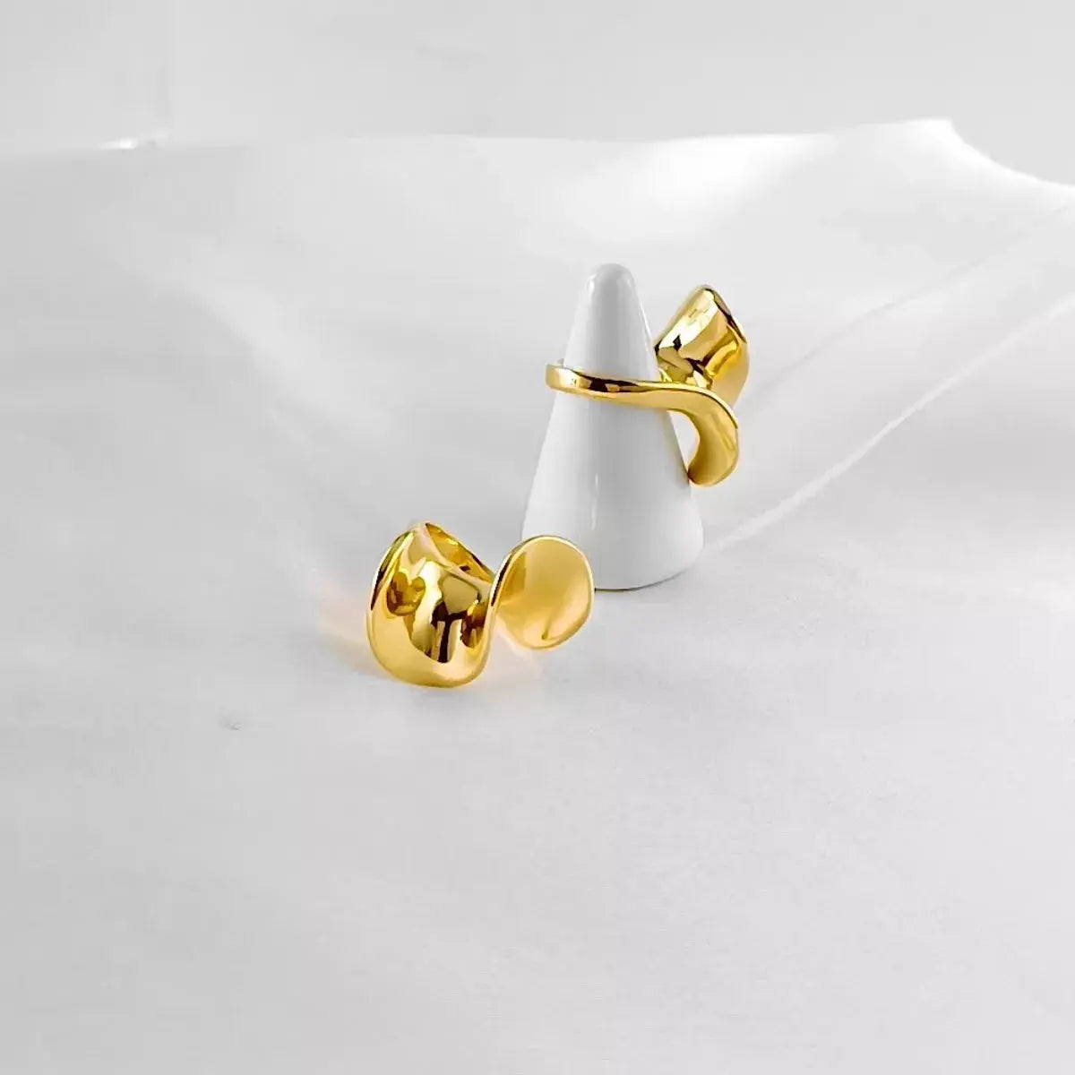 18K Gold-Plated Copper Geometric Sculptural Ring - SmileBen